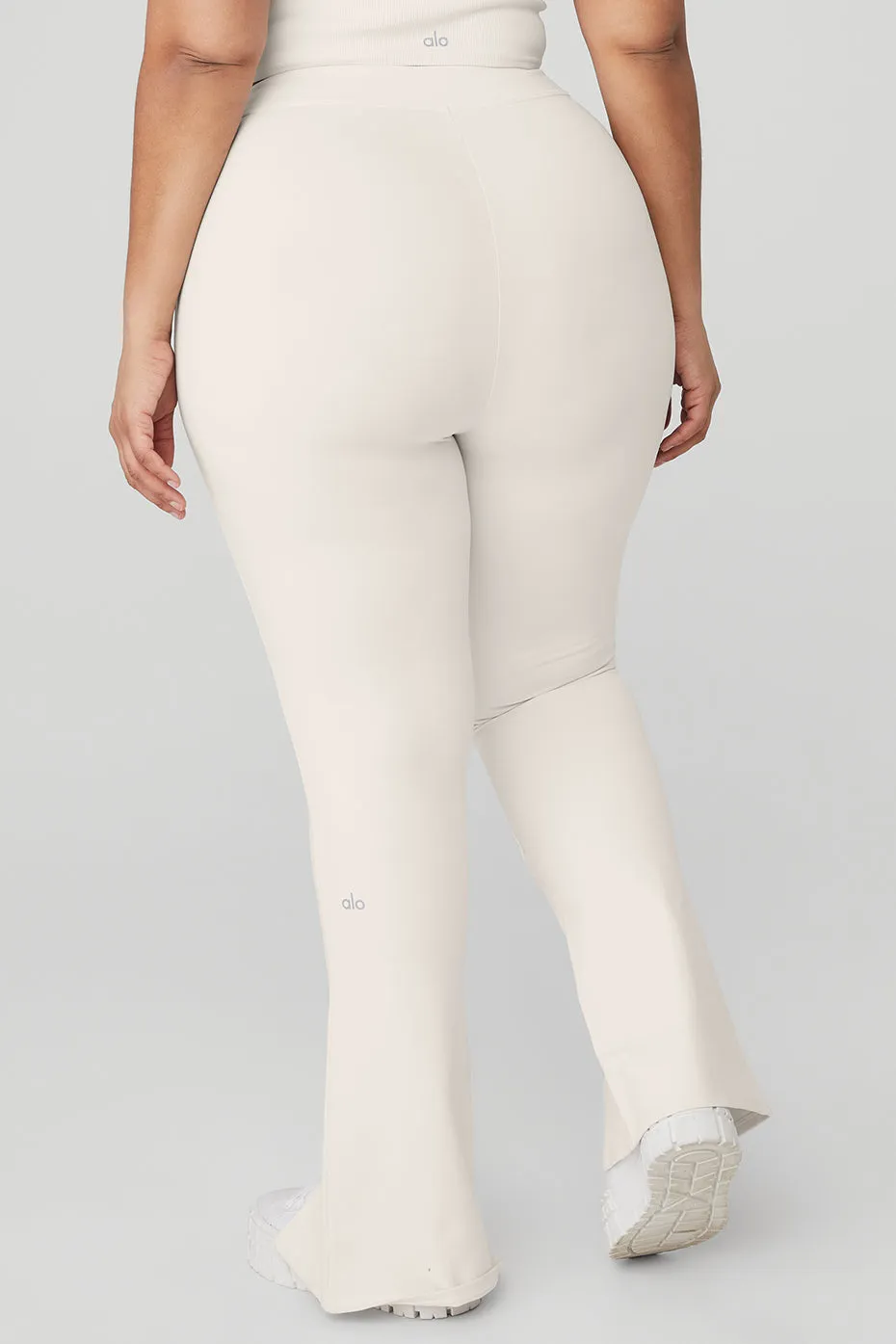 Airbrush High-Waist 7/8 Flutter Legging - Ivory