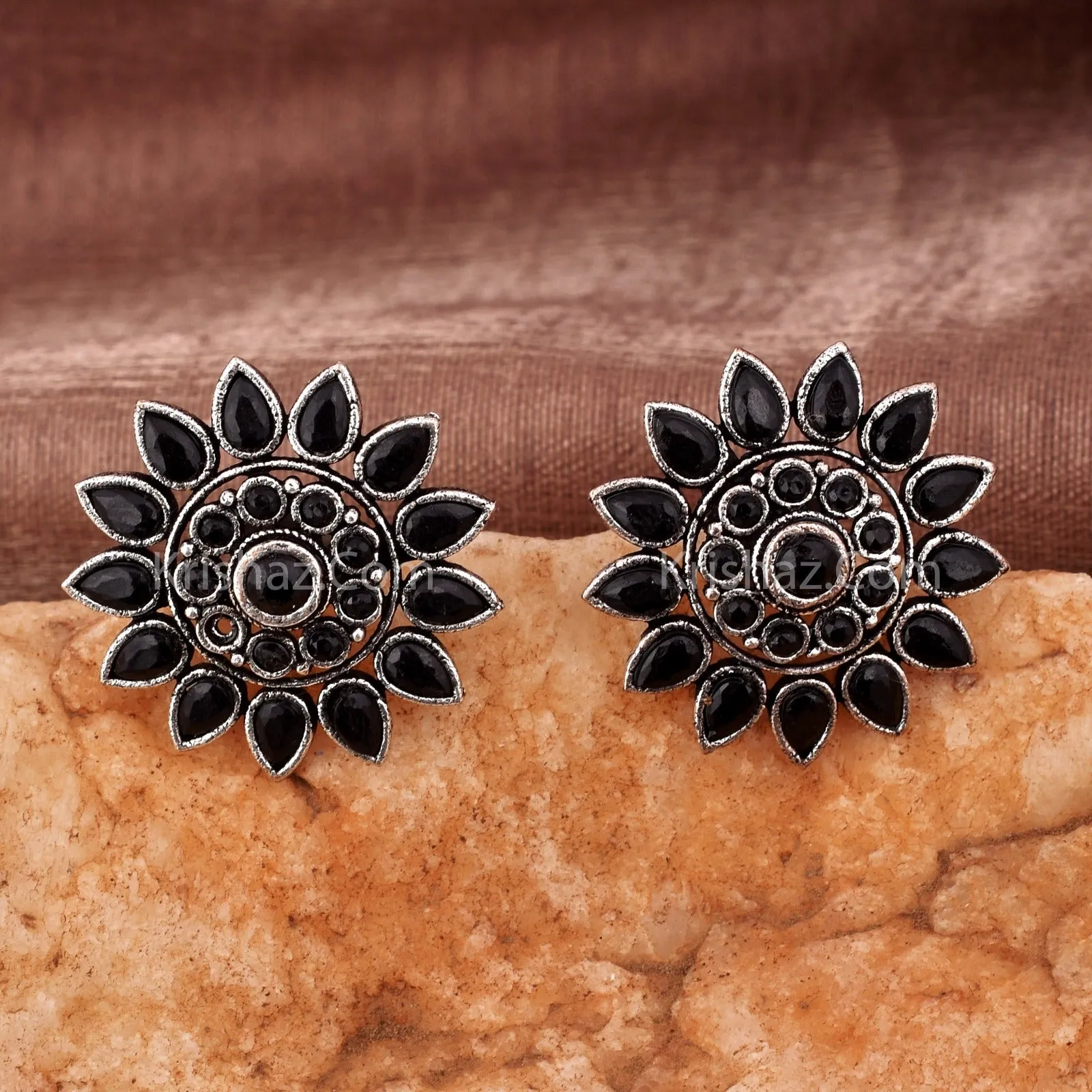 Fleur Stud Earrings