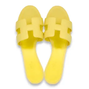 Oasis 37 Jaune Curcuma Sandals in Epsom