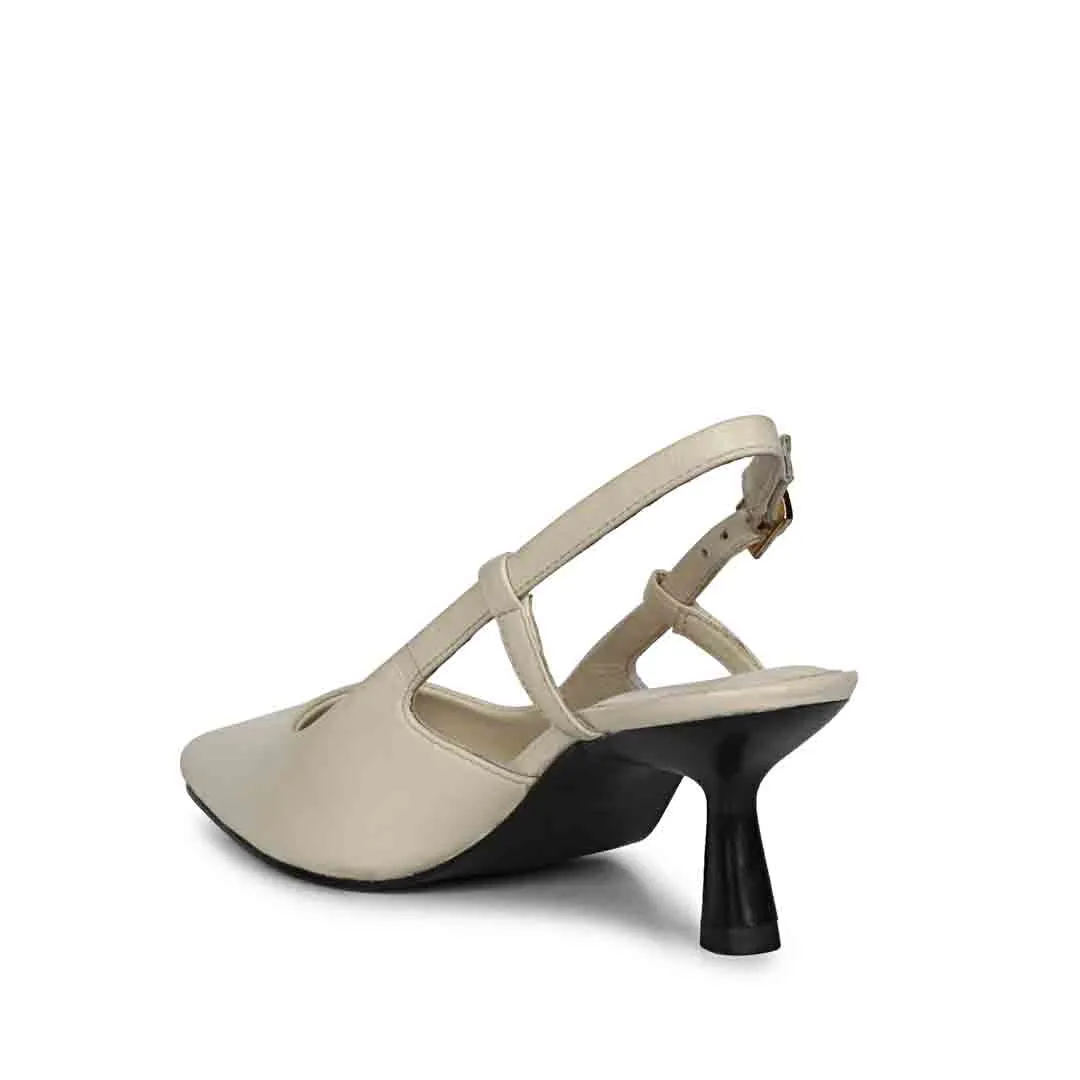 Saint Josie Offwhite Leather Pumps