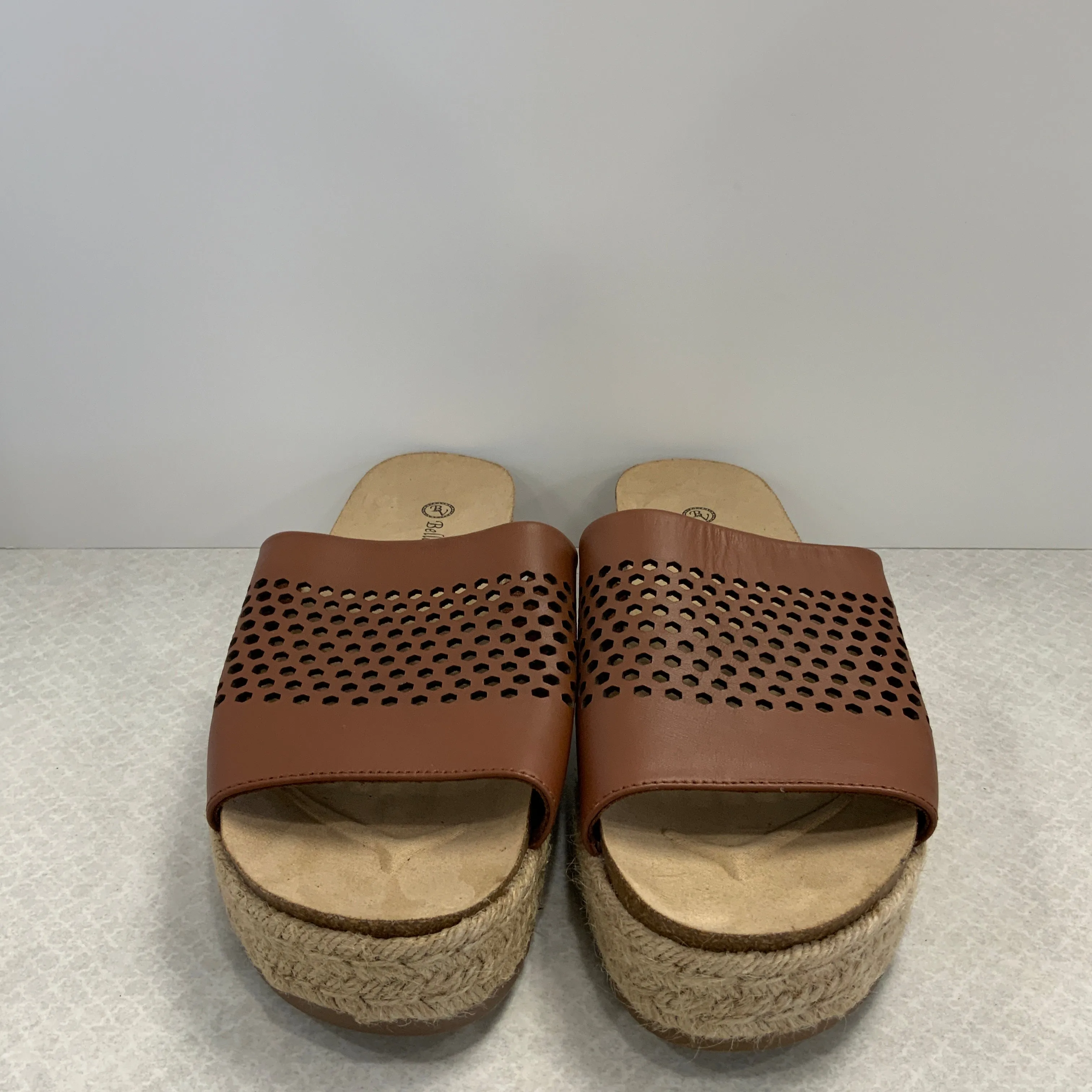 Sandals Flats By Bella vita Size: 12