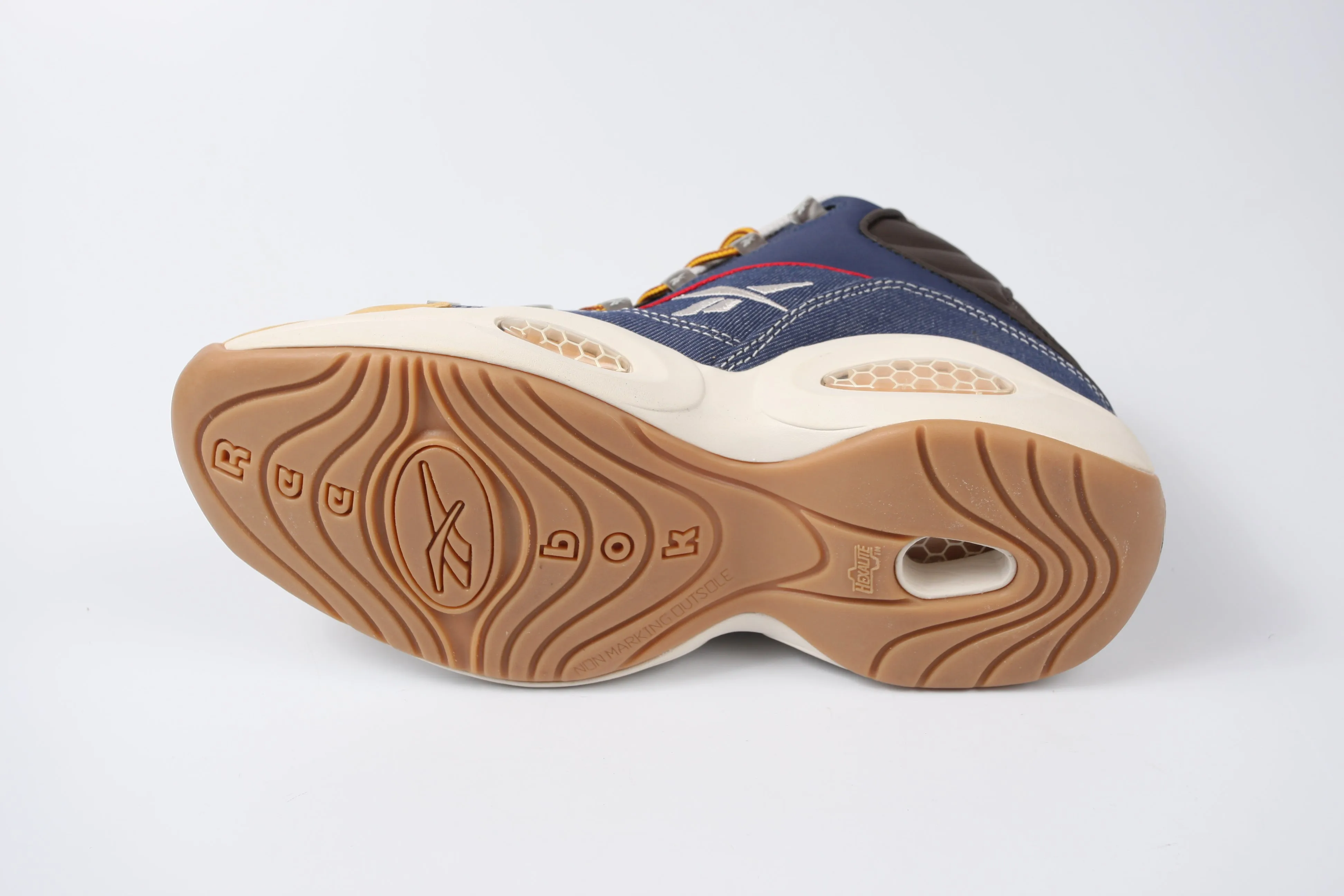 Tênis Reebok - Allen Iverson Question Mid "Dress Code"