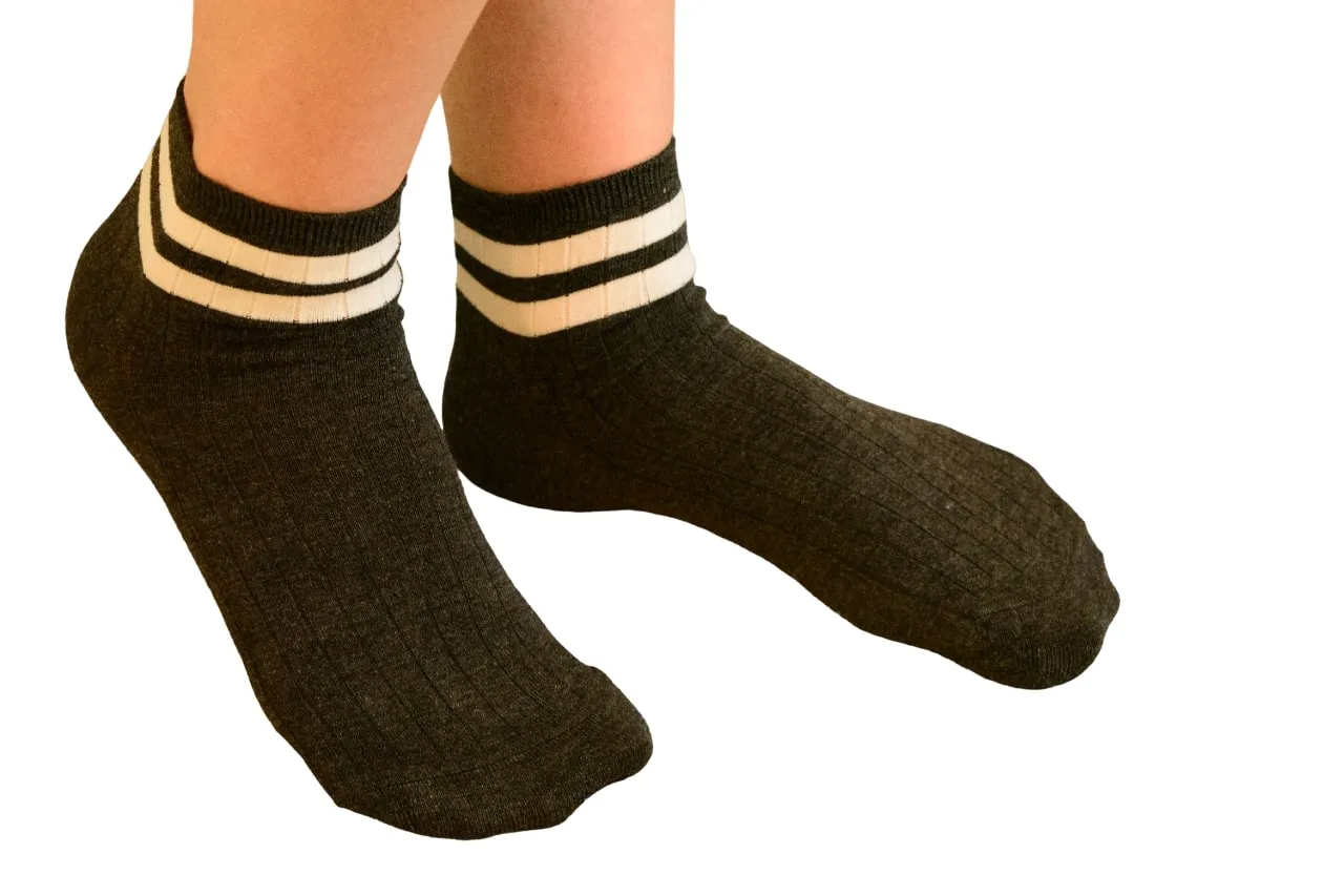 Women's Rayon Quarter Hi Performance Socks Striped Ankle and Sporty